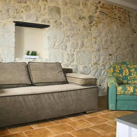 Apartman Piazza Apartman *