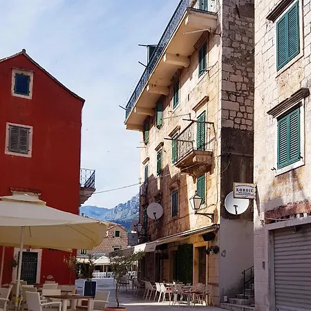 Apartman Piazza *