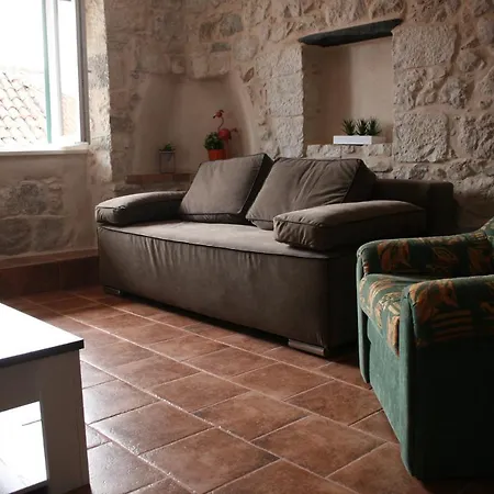 Apartman Piazza *